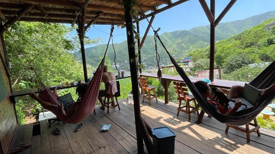 Tamarindo Beach Hostel Таганга Экстерьер фото