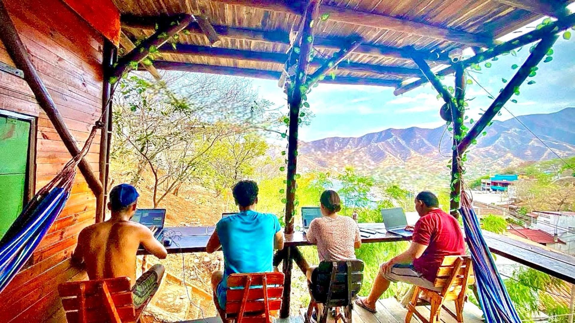 Tamarindo Beach Hostel Таганга Экстерьер фото
